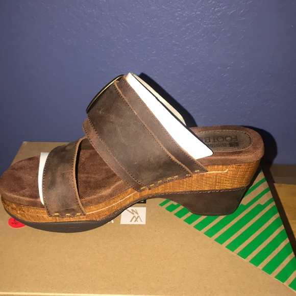 Shoe - Picture 3 of 5